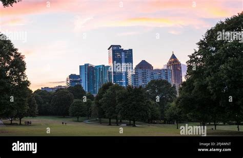 Atlanta skyline park Stock Videos & Footage - HD and 4K Video Clips - Alamy