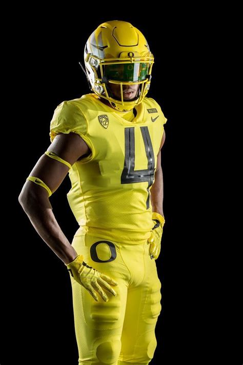 University of Oregon Ducks 2018 football uniforms — all yellow combo | Oregon football, Football ...