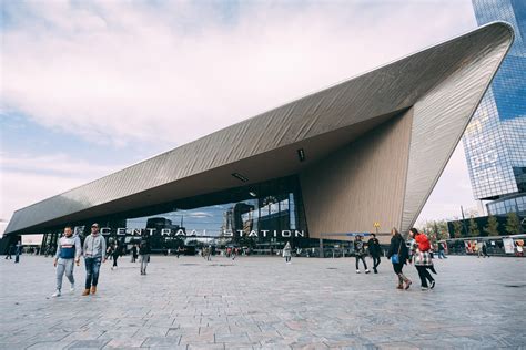 Capturing the stunning architecture of Rotterdam - Simon Wiffen Photography