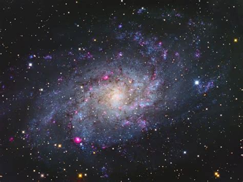 Galaxia Del Molinillo De Viento - M33 Foto de archivo - Imagen de estrellas, grupo: 54323058