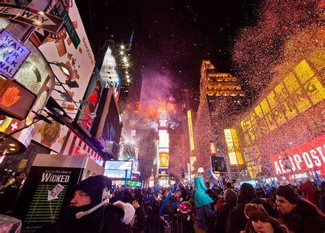 Times Square New Years Eve - Times Square New Years 2023