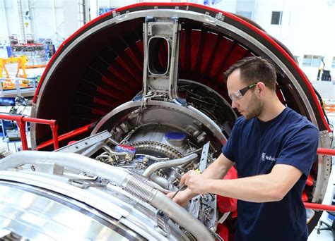 Airbus A350 Rolls-Royce Trent XWB Turbofan Engines Show Minor “Wear in the IPC” - autoevolution