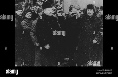 Vladimir lenin coffin Stock Videos & Footage - HD and 4K Video Clips ...