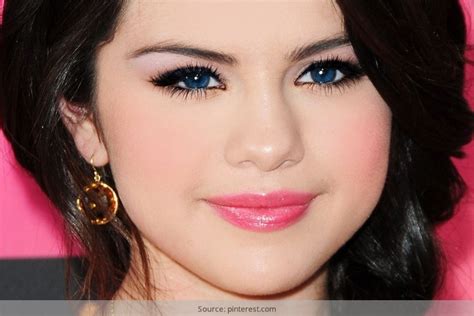 Selena Gomez Makeup Tutorial