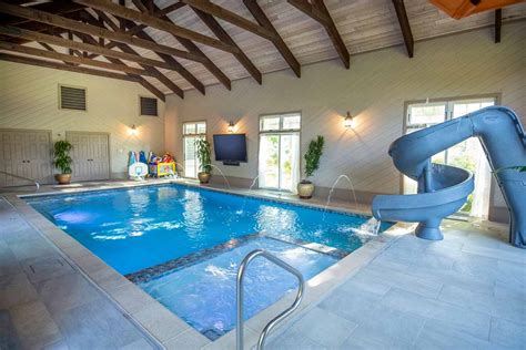 Chicago Swimming Pool Pictures - Spas in Pools