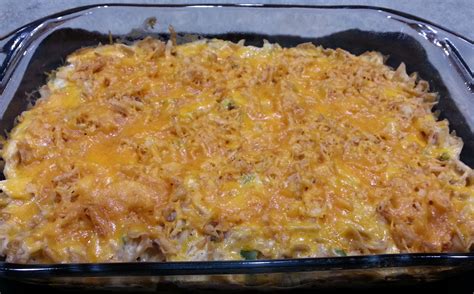 Cheesy Tuna Casserole – Cookin' Amigo