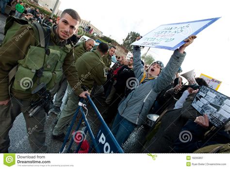 East Jerusalem Protest editorial photography. Image of activist - 18295897