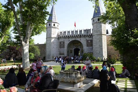 Topkapi Palace - Entrance | Istanbul | Pictures | Geography im Austria-Forum