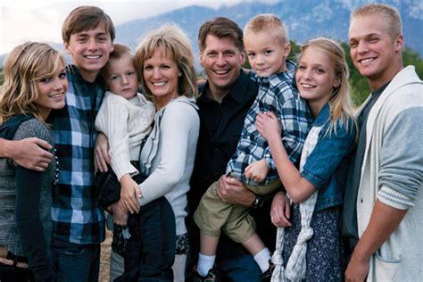 Matt Clayton Photography: The White Family | Family photo pose, Family posing, Extended family ...