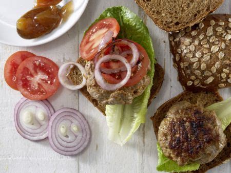 Healthy, Spicy Beef Burger recipe | Eat Smarter USA