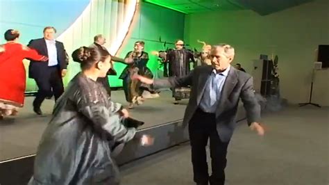 Vladimir Putin, George W Bush dance to Russian folk song | Watch video – India TV