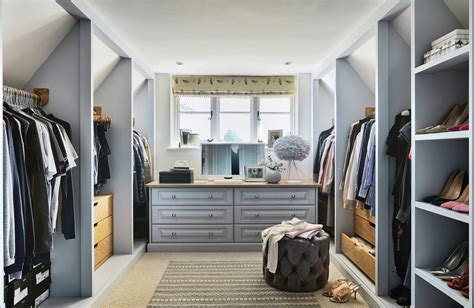 Dressing Room Ideas: 16 Designs For A Chic, Organized Space | Storables