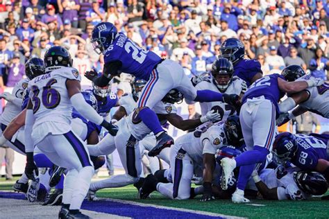 Giants do it again! Pull off comeback vs. Ravens, improve to 5-1 ...