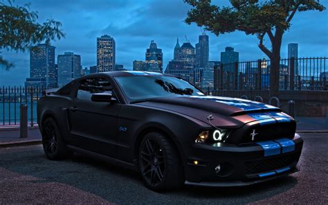 Ford Mustang HD Wallpaper - Sleek Black Beauty