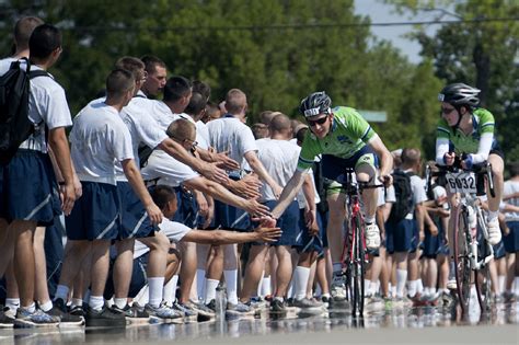 Free Images : road, crowd, ride, fitness, cycling, competition, team, helmet, bicycles, biking ...