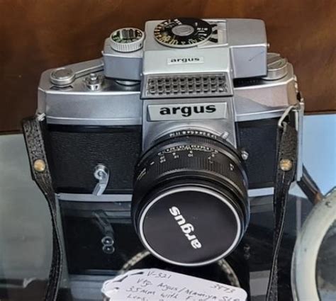 Can anyone Identify the model of this Argus film camera? : r ...