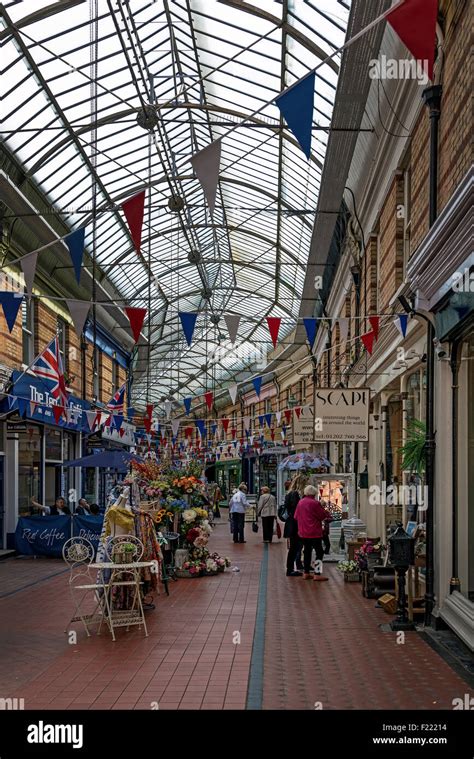 Bournemouth arcade hi-res stock photography and images - Alamy