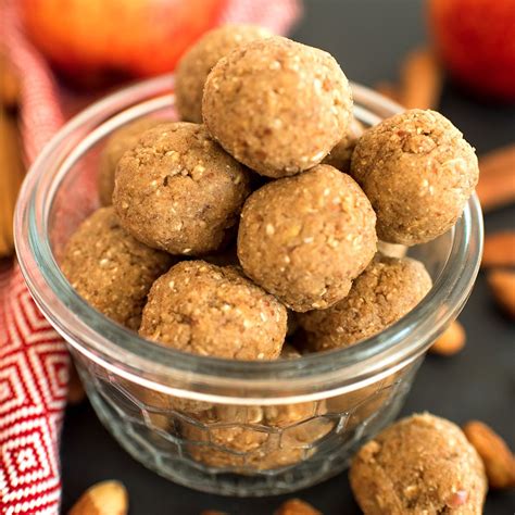 Apple Cinnamon Energy Balls | Energy ball recipe, Healthy recipes easy ...