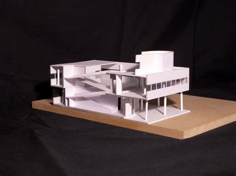 Asher ARCH1201: Villa Savoye Model