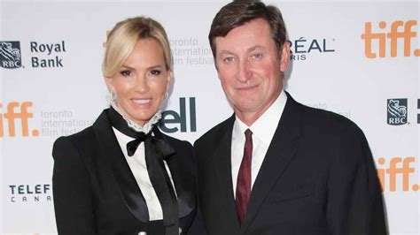 Wayne Gretzky’s Plastic Surgery: His Secret to Anti-aging?