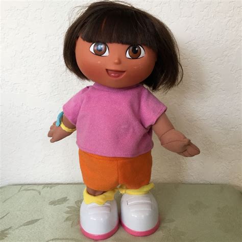 Dora the Explorer We Did It Doll Speaks English & Spanish Sings Dances ...