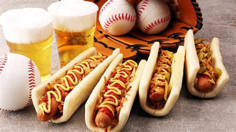 The European Reason Why Americans Eat Hot Dogs At Baseball Games