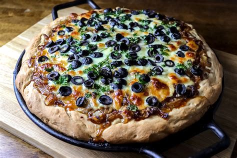 Caramelized Onion & Black Olive Thick Crust Pizza Recipe