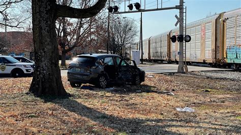 Driver critically injured after wreck involving train in Huntsville | WHNT.com