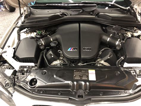 M5 V10 engine : r/BMW