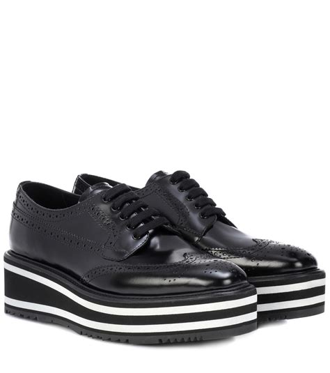 Prada Wingtip Leather Platform Brogues in Black - Lyst