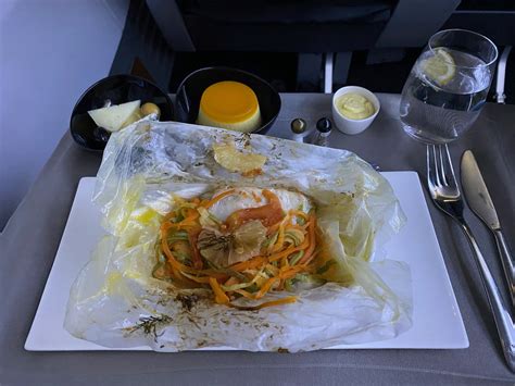 My Top 10 Airline Meals Of 2020 - Live and Let's Fly