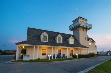 The Hatteras Island Inn is just 1 mile from the beach and the Cape Hatteras Lighthouse. Free ...