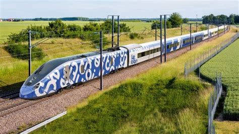 Le Train signs contract with Talgo for 10 Avril high-speed trains - International Railway Journal