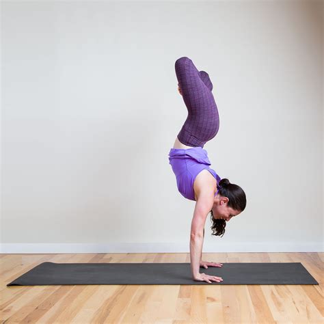 Handstand Lotus | 25 Amazing Yoga Poses Most People Wouldn't Dream of ...