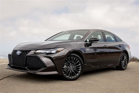 2019 Toyota Avalon First Drive: Your Road Trip Hero Has Arrived | News | Cars.com