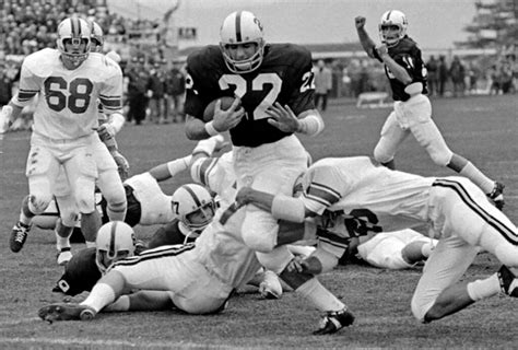 Celebrating The 50th Anniversary of John Cappelletti's 1973 Heisman ...