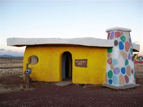 Arizona's Flintstones-themed Bedrock City Continues To Draw Tourists ...