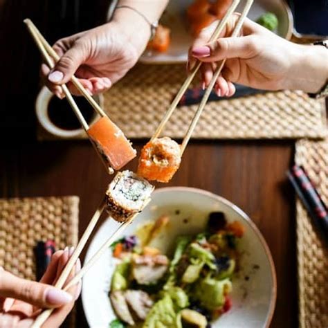 Chopstick Etiquette Japan – Using Chopsticks In Japan - Link Japan Careers