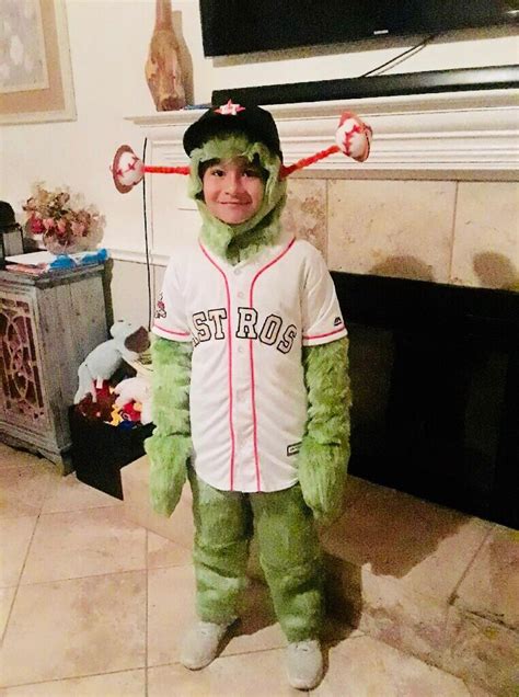 Orbit Costume 🤘🏼 : r/Astros