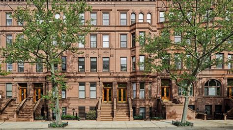 A Stunning Photographic Timeline of New York City’s Iconic Brownstones ...