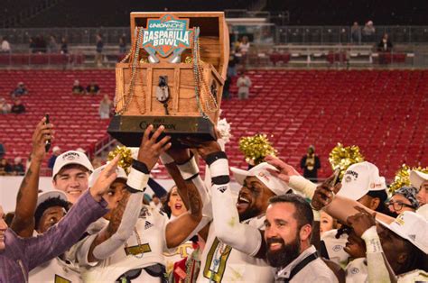 Take a Look: Photos From Georgia Tech's Bowl Win vs UCF - Sports Illustrated Georgia Tech Yellow ...