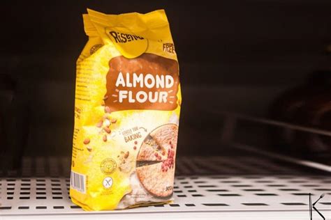 Almond Flour Substitutes: 10 Nutritious Alternatives - Kitchenous