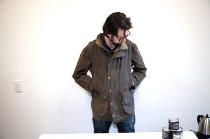 How to Wax a Jacket: A Step-By-Step Guide to Waterproof Cotton | Stridewise