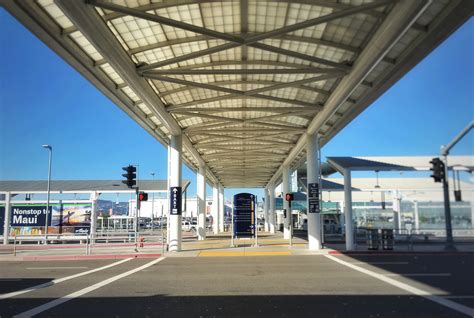 Cheap Short/ Long Term Parking at Oakland Airport: Top 3 Spots