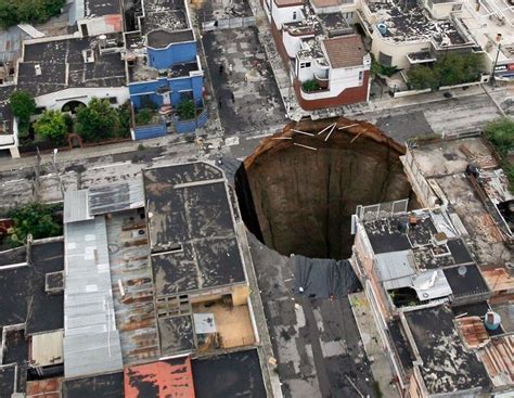 2010 Guatemala City sinkhole - Alchetron, the free social encyclopedia