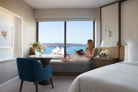 Four Seasons Hotel Sydney - LuxuryHotels.com.au