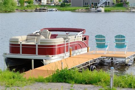 The Five Best Pontoon Boat Ladders on the Market Today