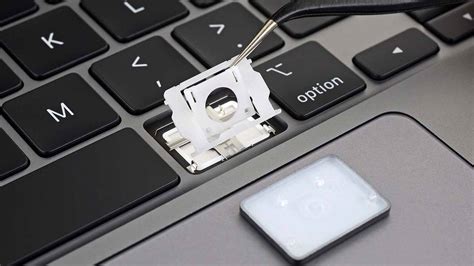 MacBook Pro 16-inch keyboard first look video shows Magic scissors ...