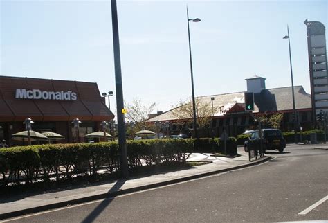 Fast Food at Edge Lane Retail Park © SMJ cc-by-sa/2.0 :: Geograph ...