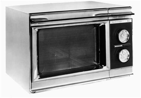 Microwave Oven 1967 Nthe Amana Radarange The First Microwave Oven ...